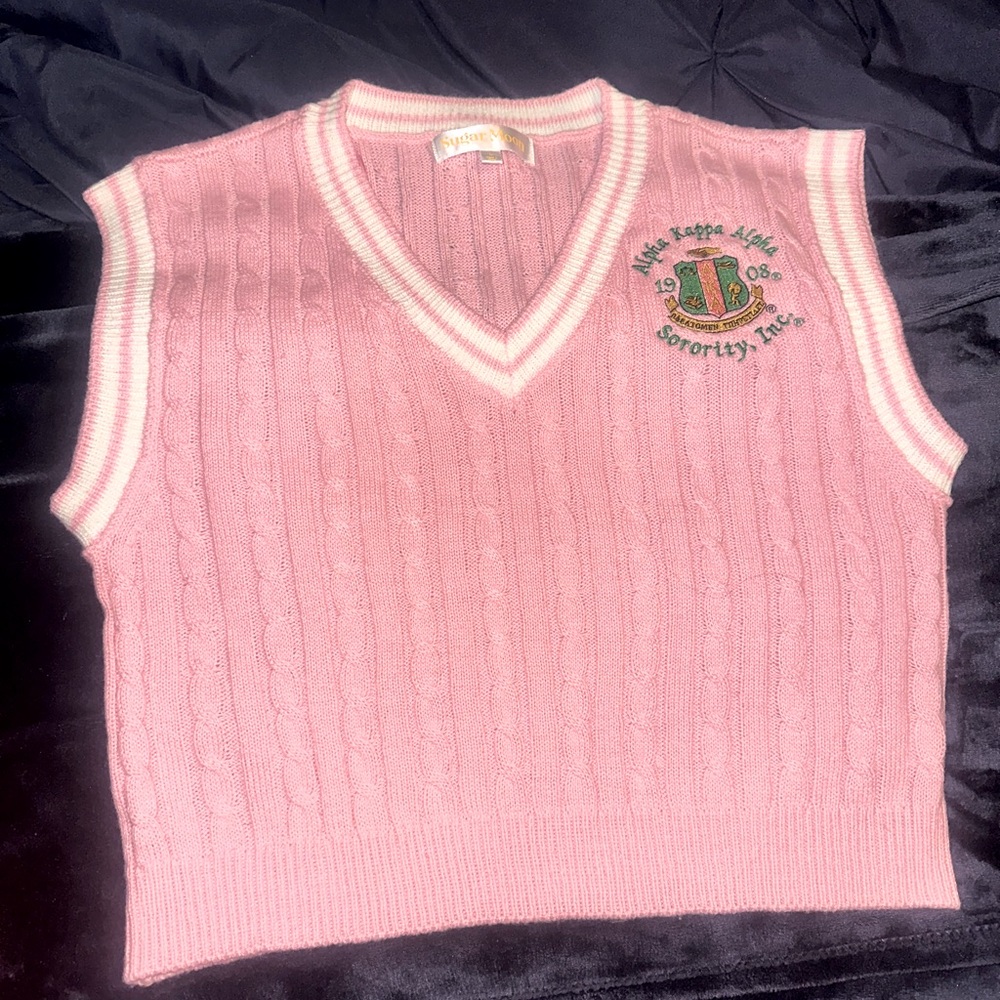 AKA cropped vest
